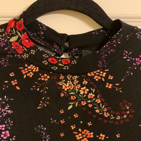 Forever 21 Floral Dress - Picture 2 of 6